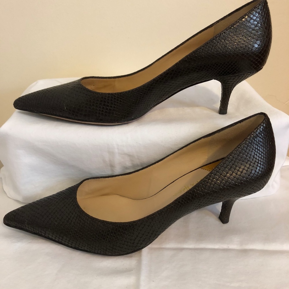 Cole Haan Nike Air pumps - size 9